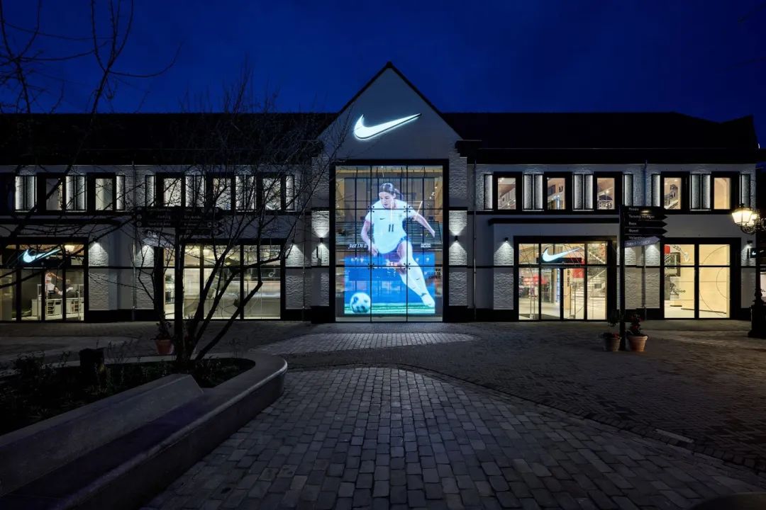 欧洲最大耐克门店丨荷兰丨Kern Architects-7
