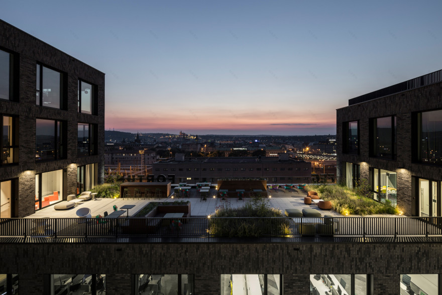 FEG Prague 总部办公室设计丨Studio Perspektiv-56