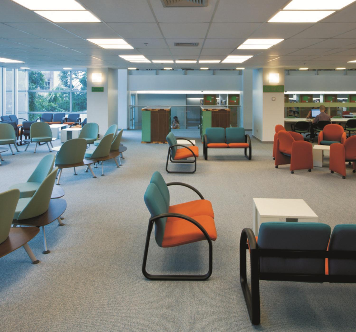 巴西 PUC·RS 大学图书馆 · 创新与传统的完美结合-9