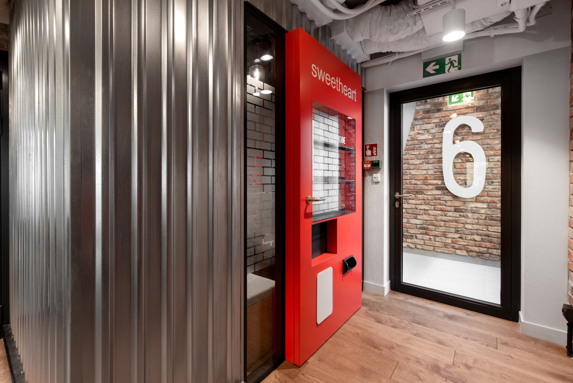 华沙中心地带的现代主义办公室设计丨波兰华沙丨mode:lina™-40