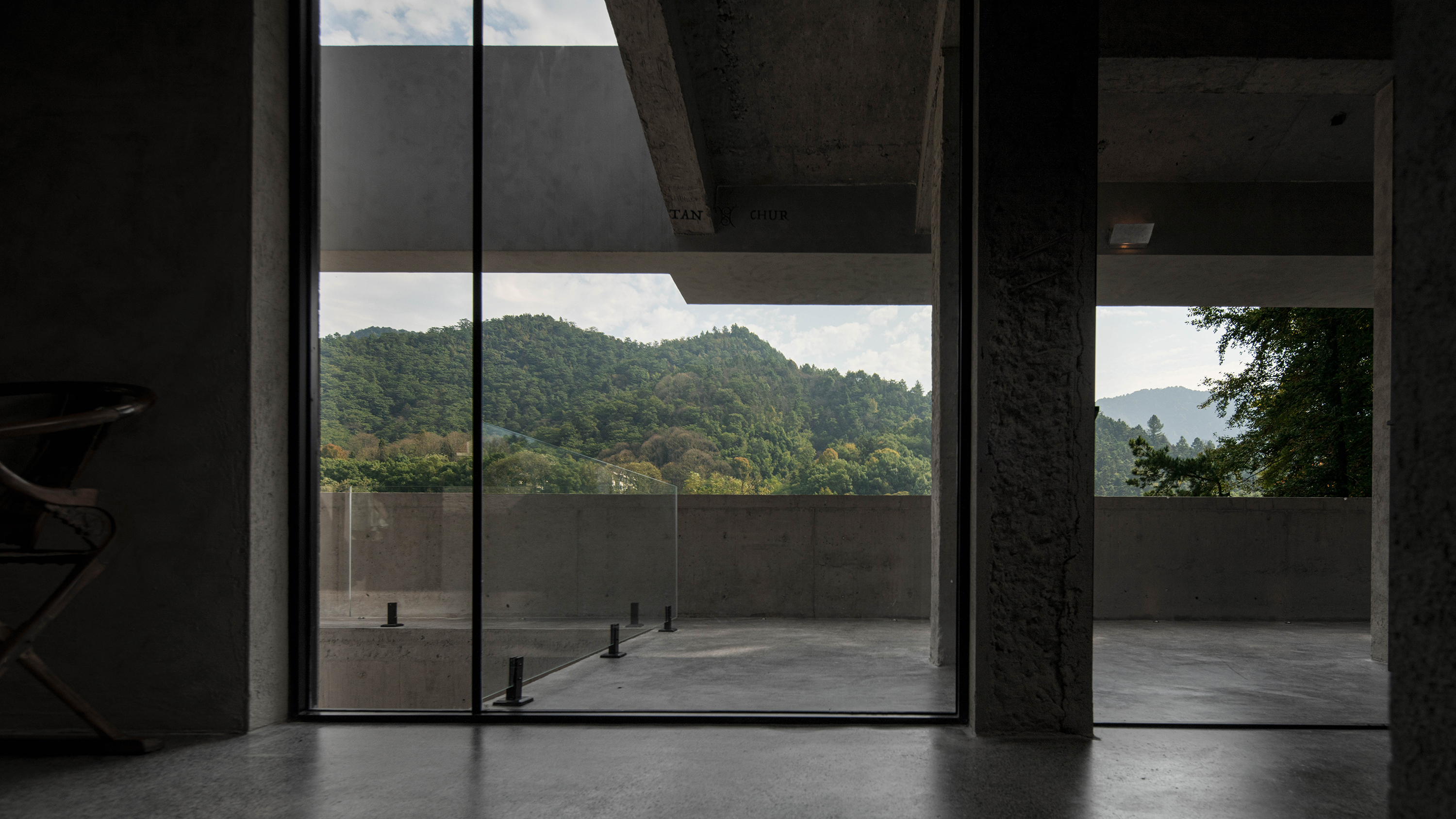 檀雀 TANCHUR 艺术展厅丨中国景德镇丨一影设计-53