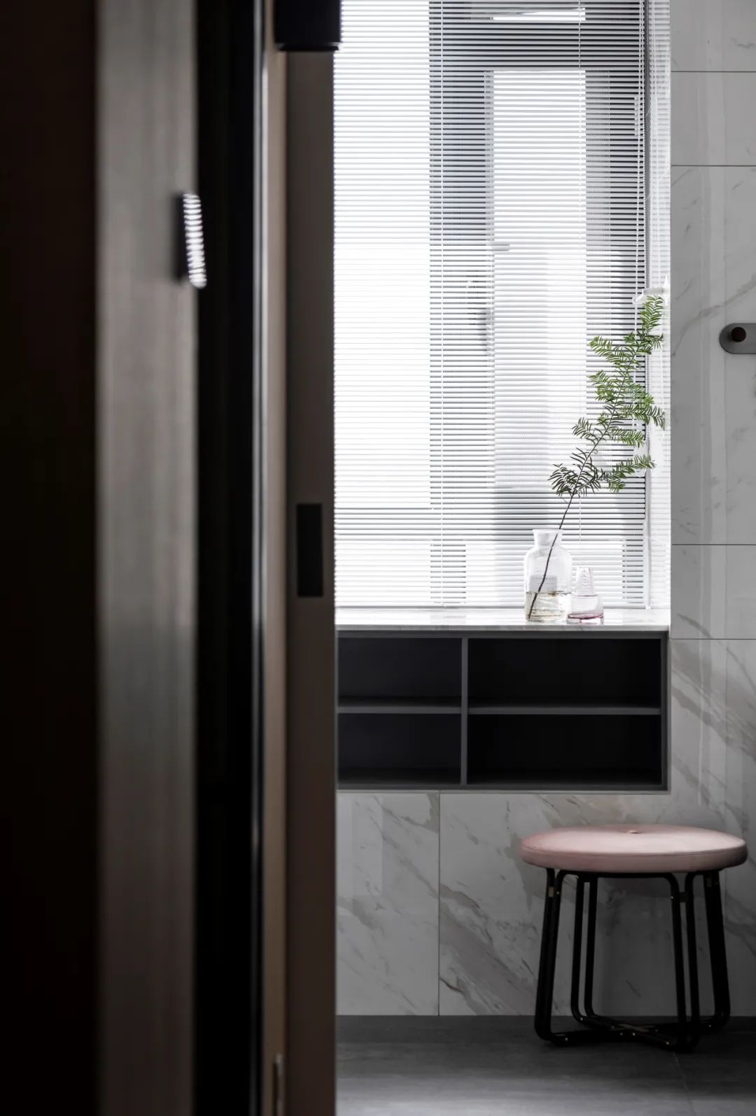 《徐徐》 | 原木色与灰色搭配，打造高级感居家空间-33