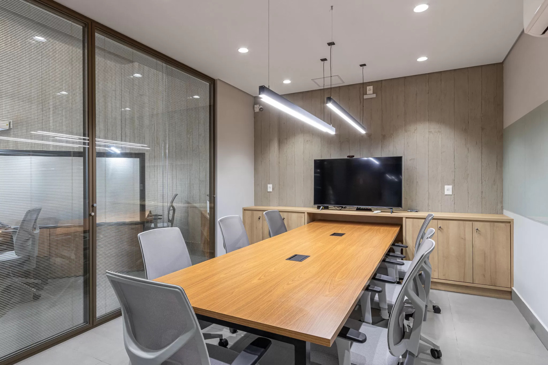 Inside SICOOB’s New Belo Horizonte Office & Customer Center - Officelovin'-6