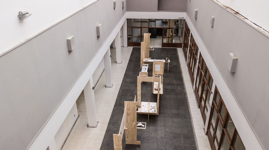 'Arquitectura y Madera'展览丨智利丨圣塞瓦斯蒂安大学建筑学院-60