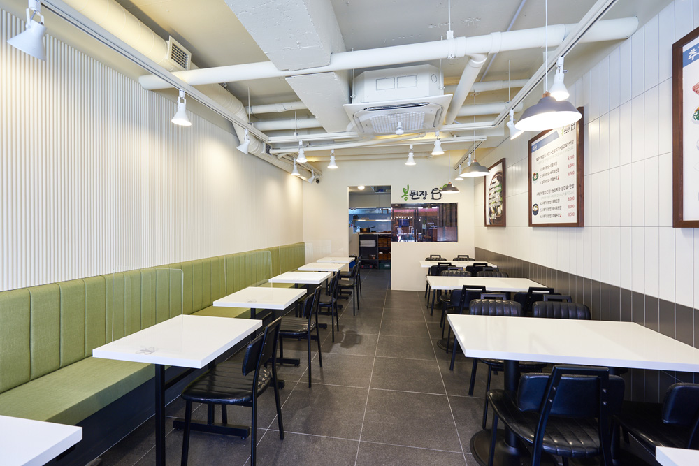 首尔江南区的极简餐厅设计-4