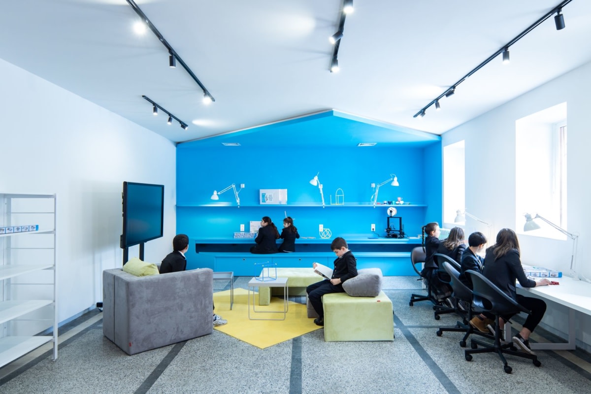 保加利亚 STEM 中心丨Any Color-13