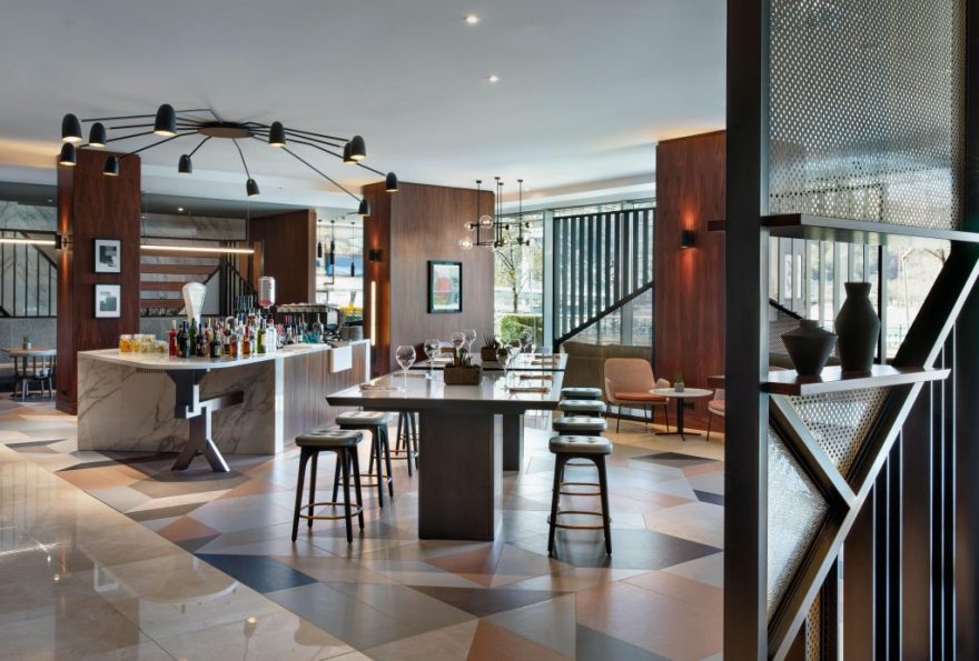 布达佩斯万豪酒店 - 22度餐厅(注:Twenty2Degrees可能是酒店内餐厅等场所名,这里按字面22度翻译,若有特定背景可调整) 丨匈牙利布达佩斯丨twenty2 degrees-7