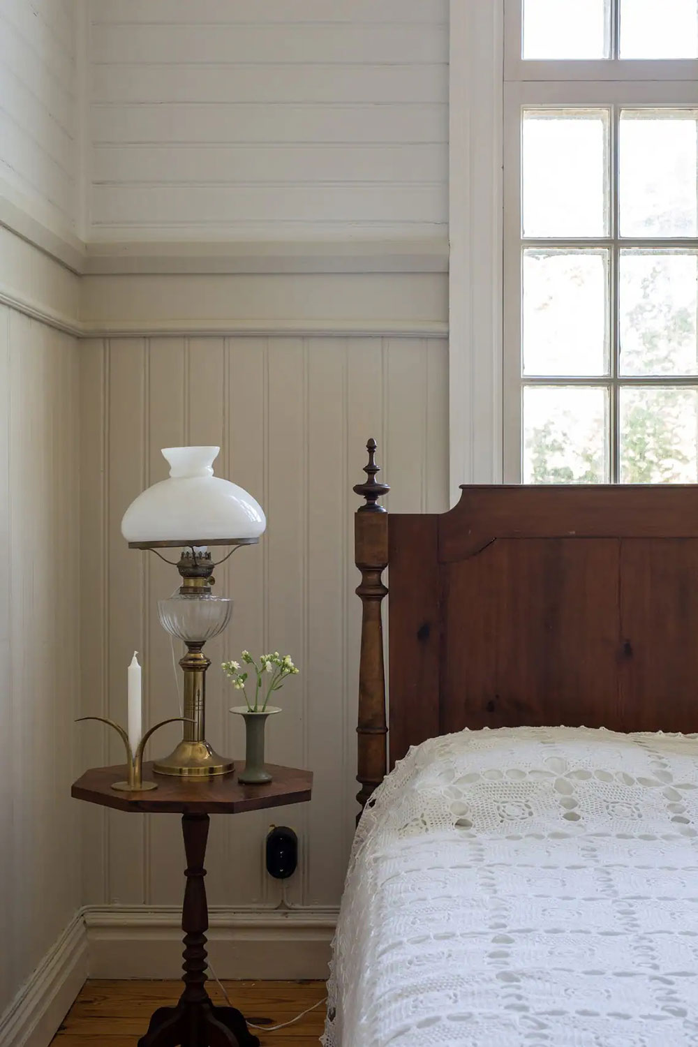 瑞典夫妻妙手改造古老乡村教堂,打造独特夏日居所-12