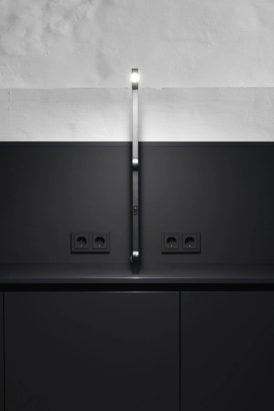 德国古老建筑中的现代纹身工作室-26