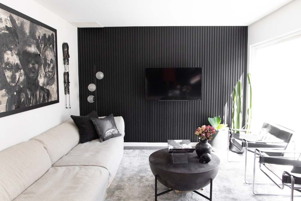 艺术家男友助力,打造黑白艺术画廊小屋-7