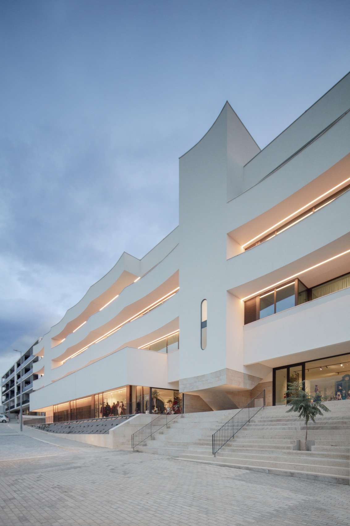 AURORA 10 住宅楼丨葡萄牙丨Tiago do Vale Architects-91