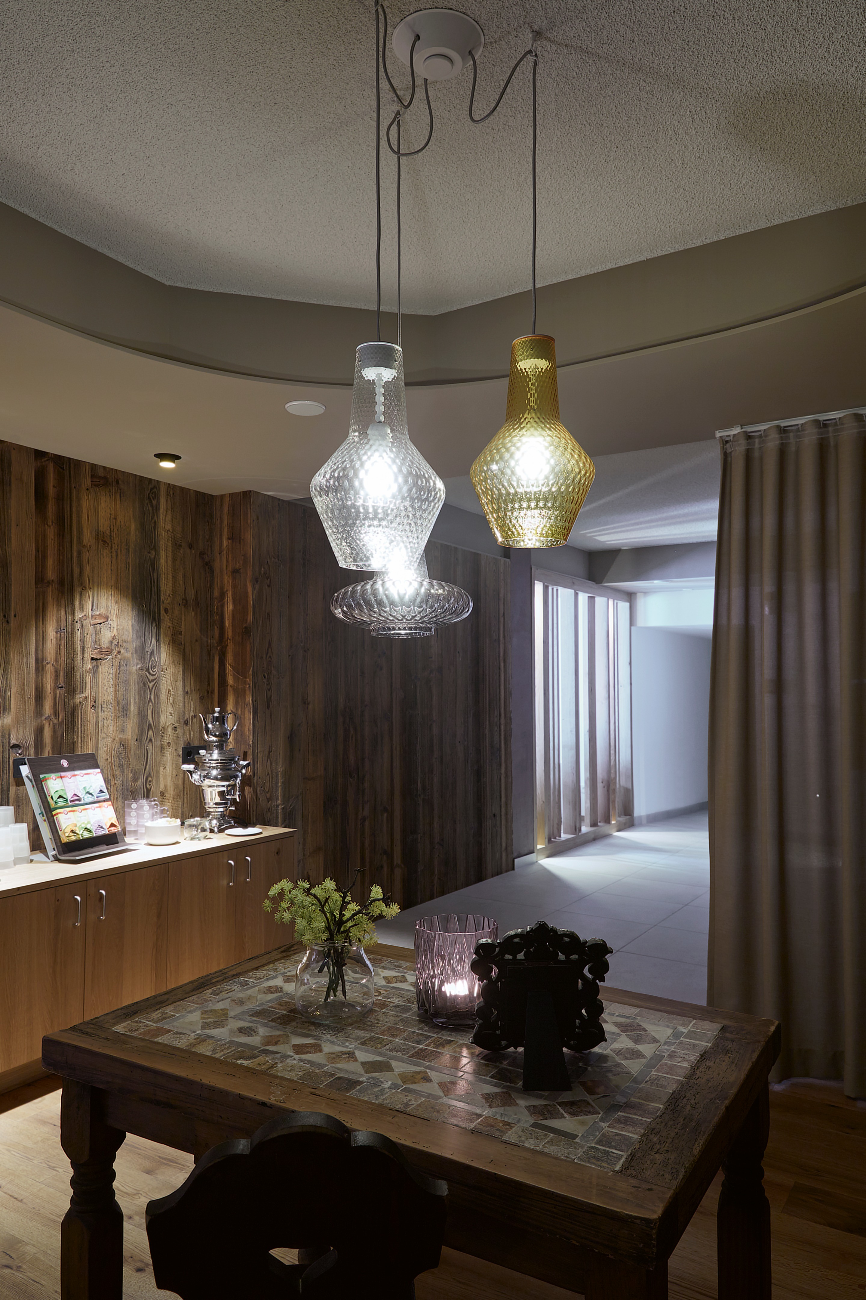 晶莹剔透的水疗酒店 | 泳池、桑拿、放松空间-17