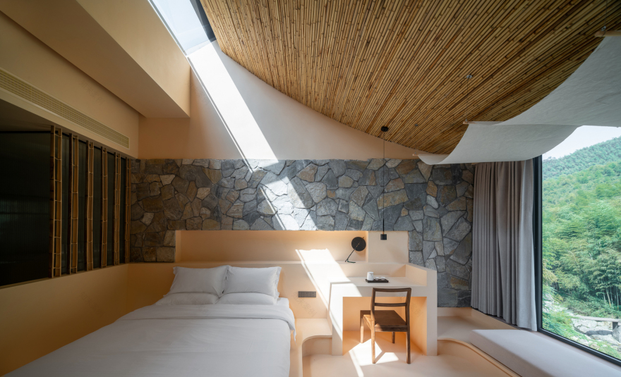 Sounder Inn by NEOSSPACE-18