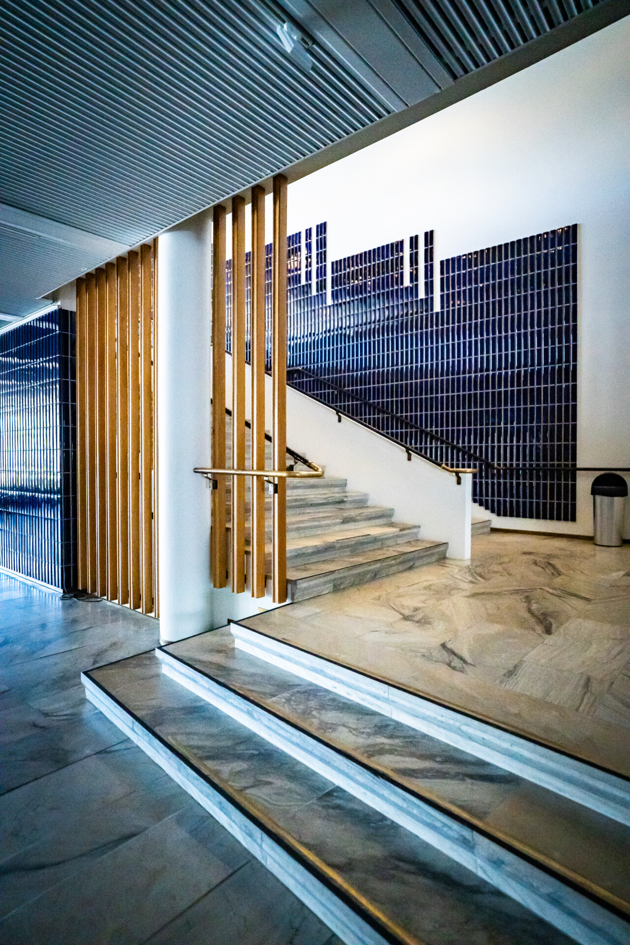 拉皮亚厅（ラッピアホール）丨阿尔瓦·阿尔托（部分市厅舍由艾丽莎·阿尔托设计）-31