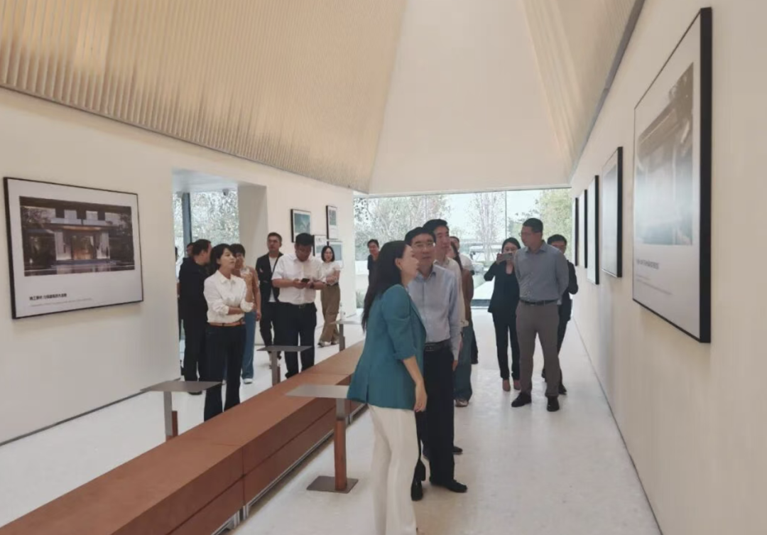 天津市副市长王宝雨视察绿地国展数字产业港，对项目高标准高效率推进并取得阶段性成果给予充分肯定-6