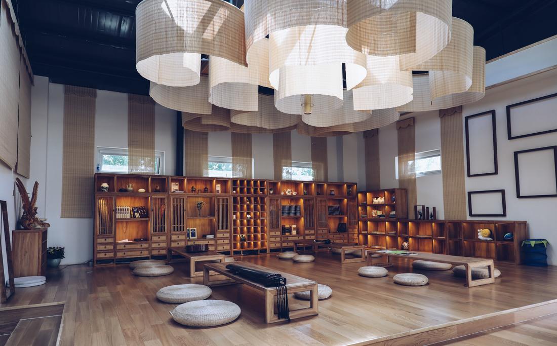 中式梨园会所<晓山青> | 演绎传统与现代的完美融合-18