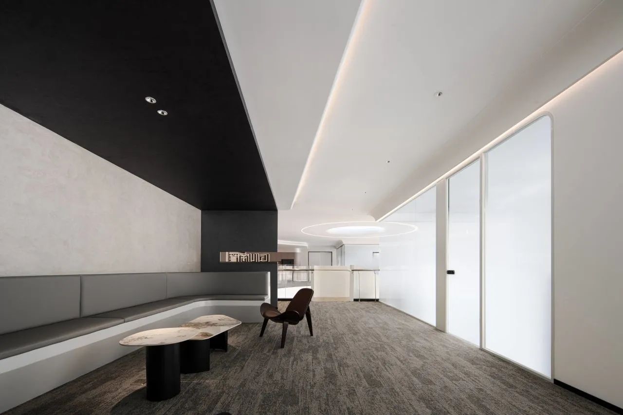 匠心商管办公室丨中国武汉丨亦一（武汉）设计创意有限公司-40
