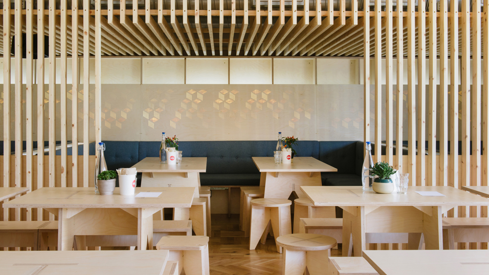 伦敦奥运建筑群变身木质工艺啤酒厂-0