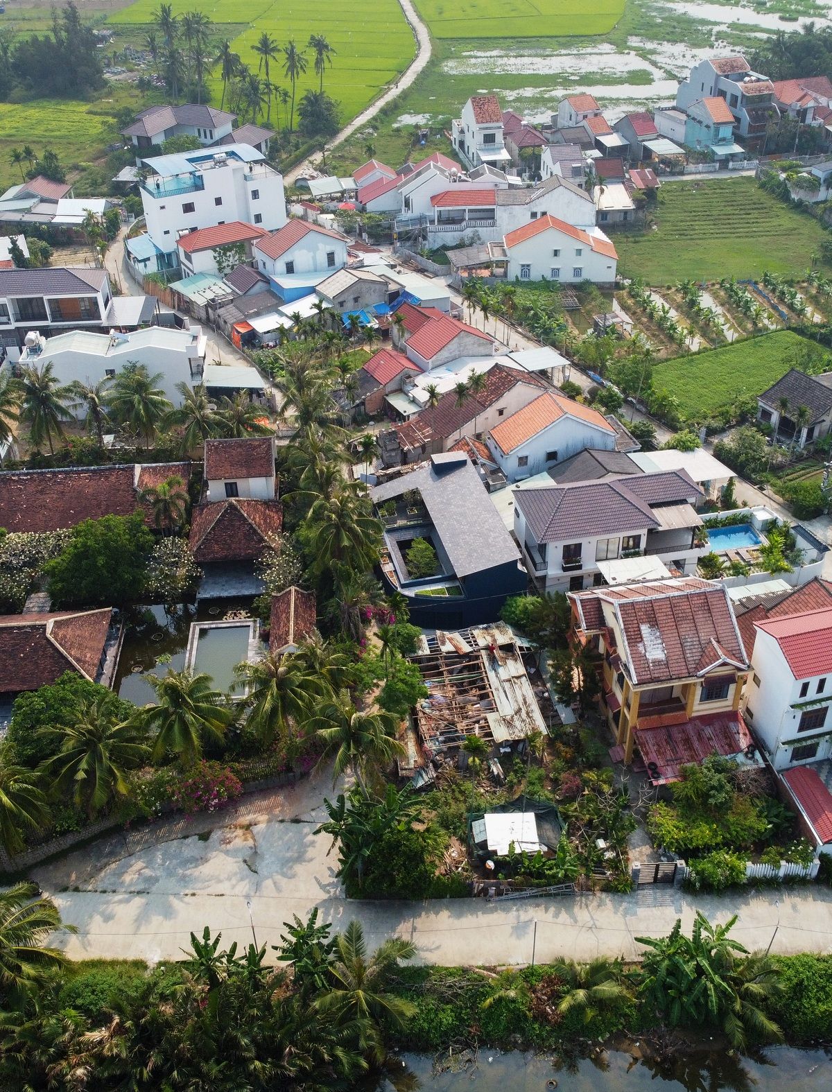 越南会安“竹之居” · 环保现代住宅设计-31