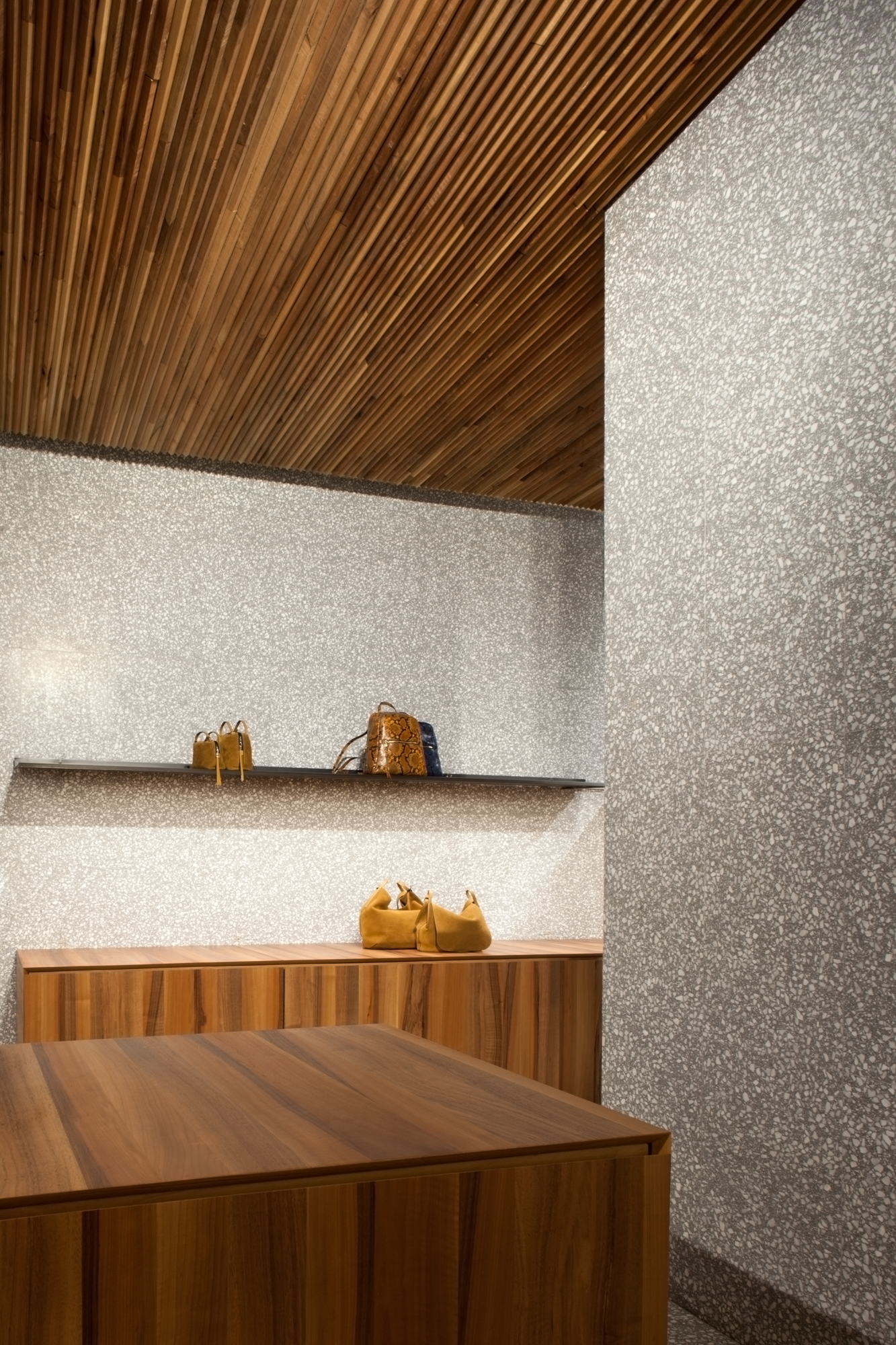 082_showroom gianni chiarini-16