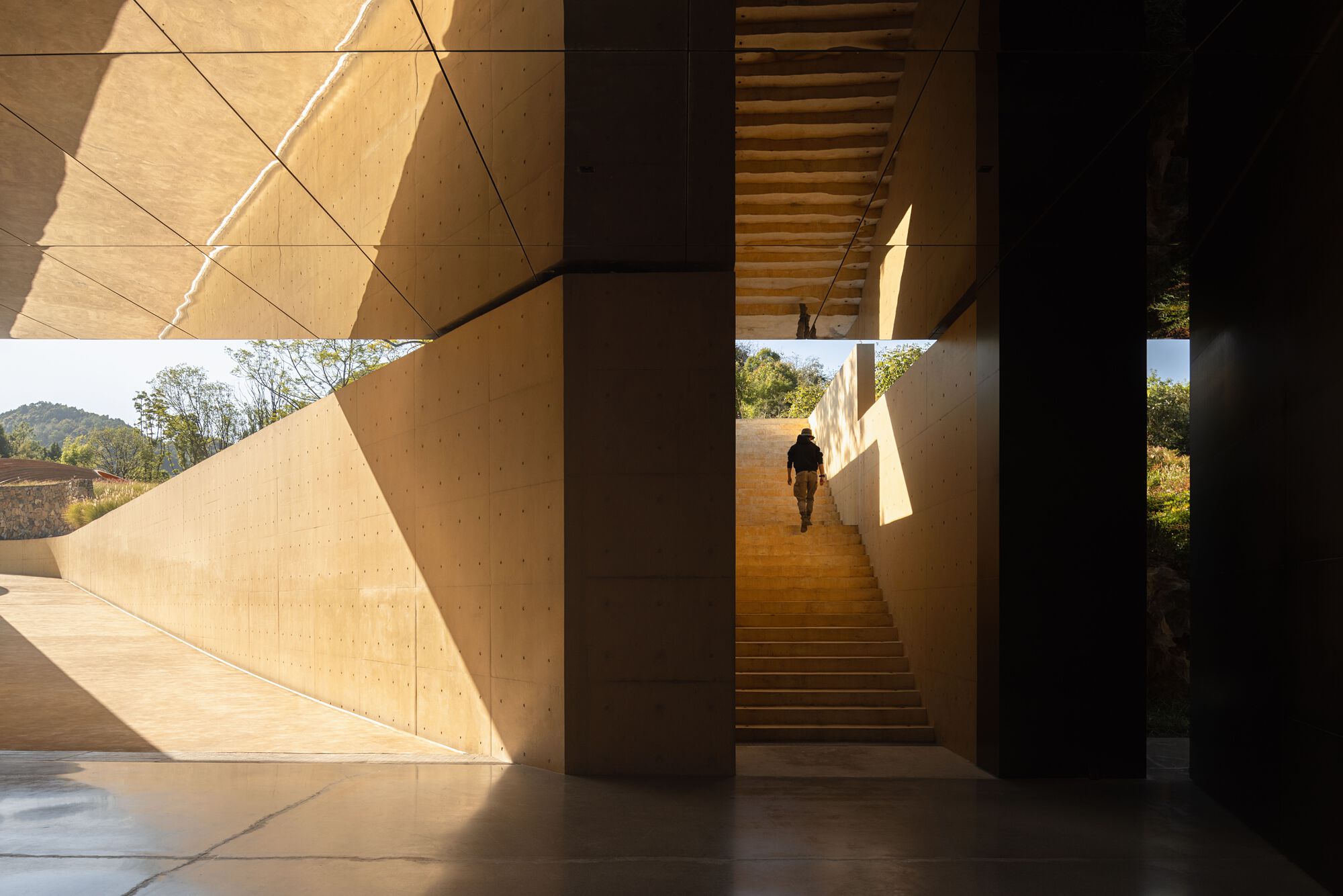 郎酒庄园敬天台悬崖酒文化接待体验中心丨中国四川丨理想建筑设计事务所-8