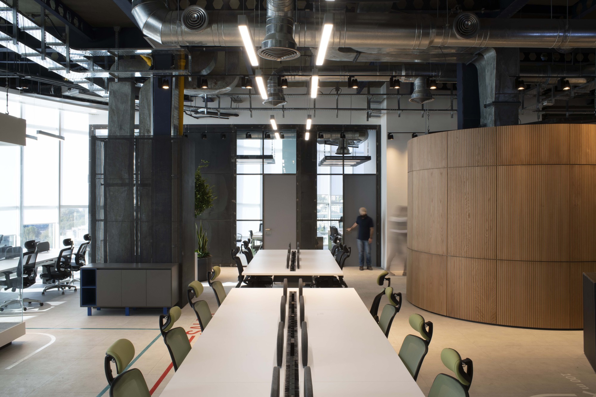 Private Office Headquarters / Persian Garden Studio-9