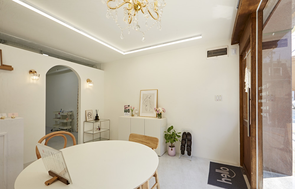 白色简约，10 平米室内设计的魅力-5