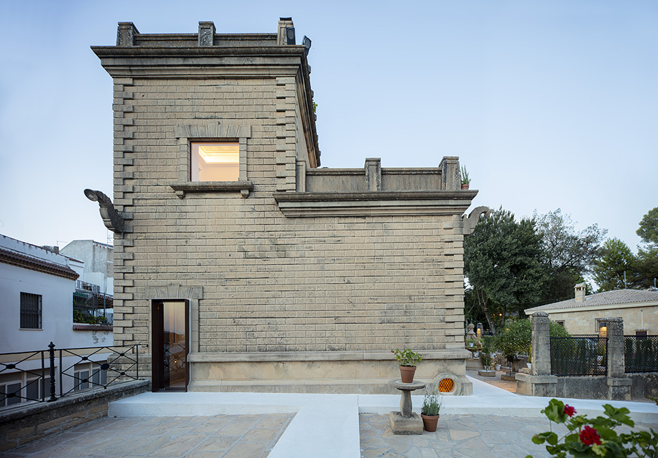 西班牙 Piedra 大楼翻新 | 纯手工石砌艺术的现代诠释-38