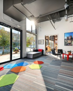 Denver 高楼中的 Page 建筑事务所