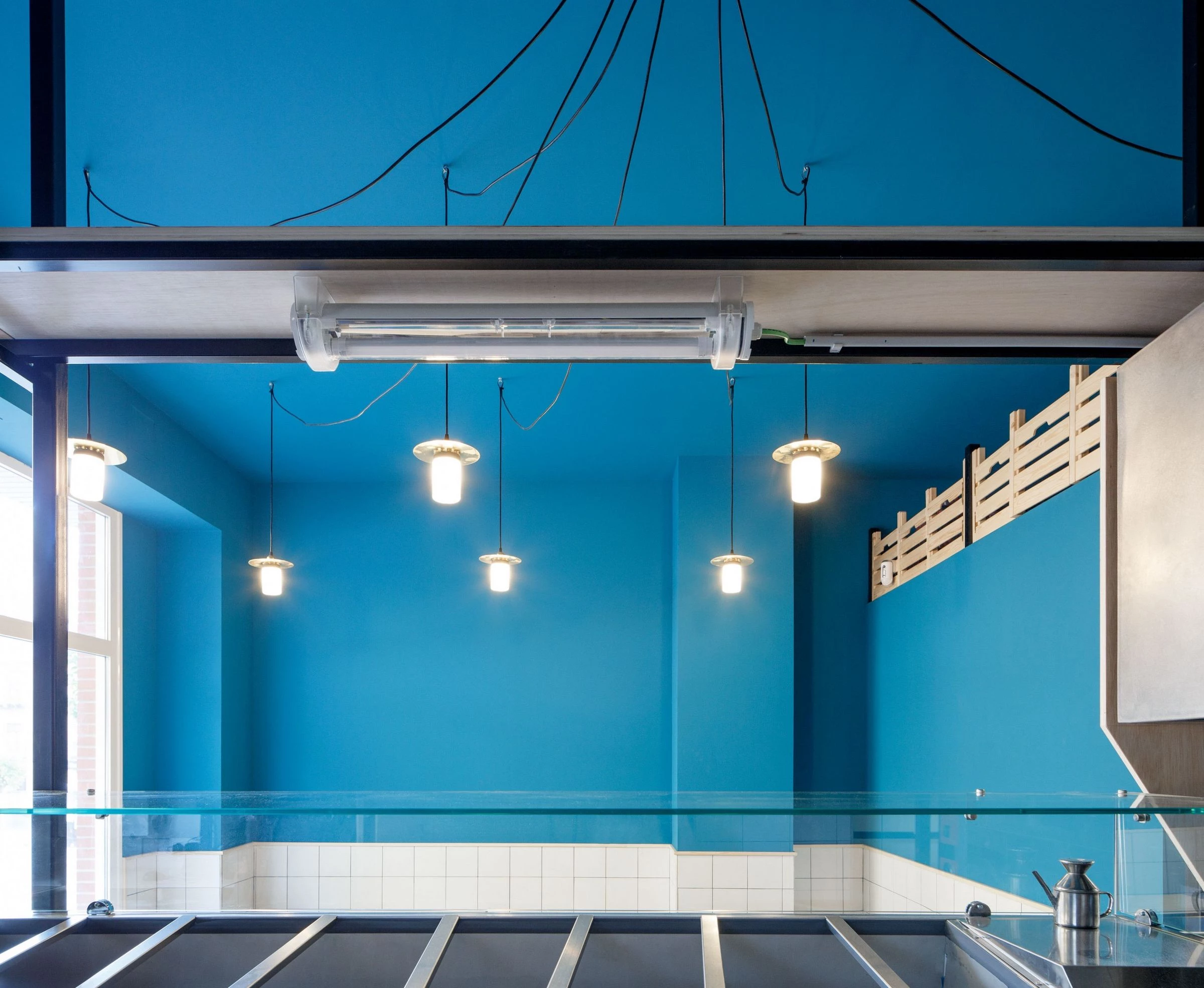 迷你仓库式餐厅设计-26