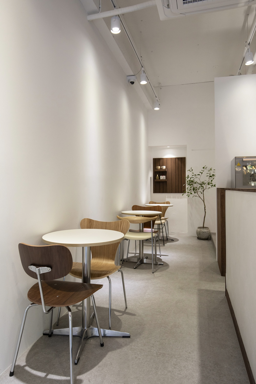 13 平米的精致诺克四季 | 白色与木色调的完美融合-14