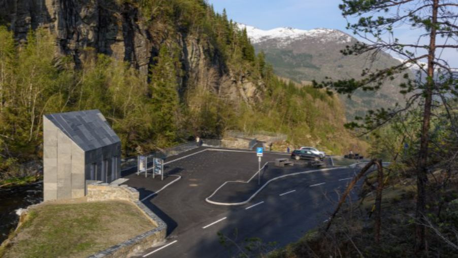 挪威高山上的匠心公厕-40