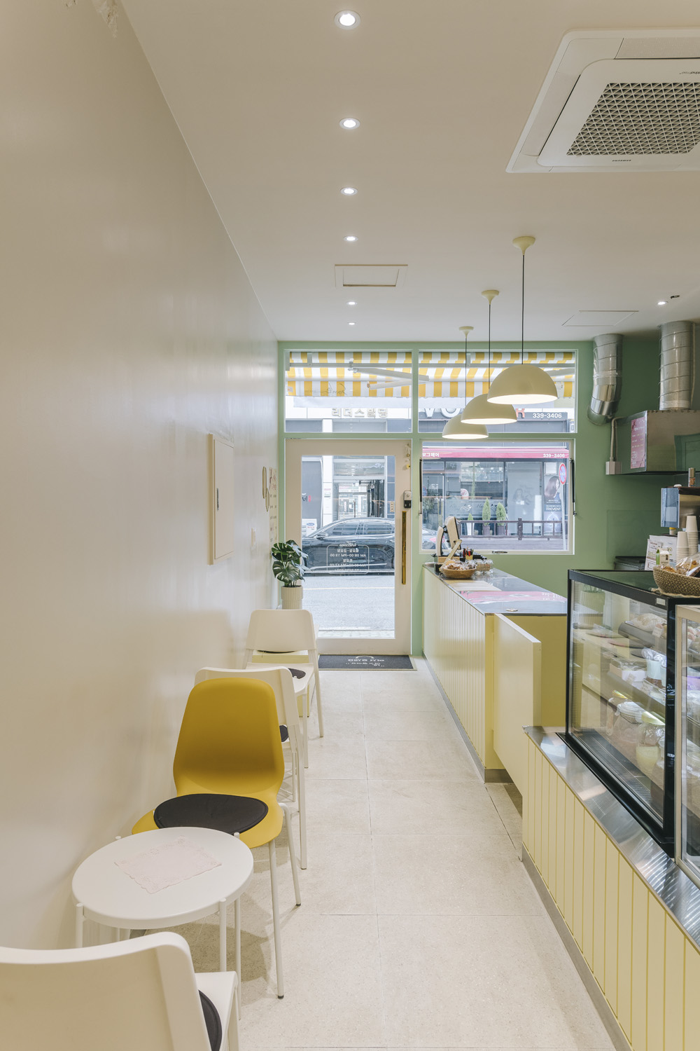 韩式简约设计，10 平米咖啡厅的惊艳变身-9