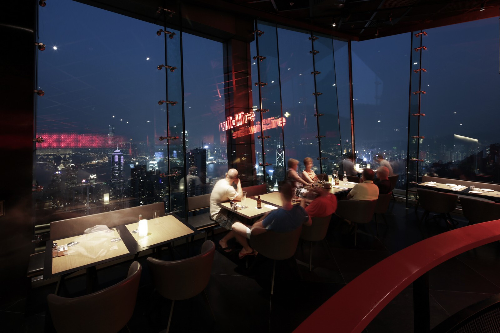 香港山顶大厦的野火披萨酒吧与烧烤店-13