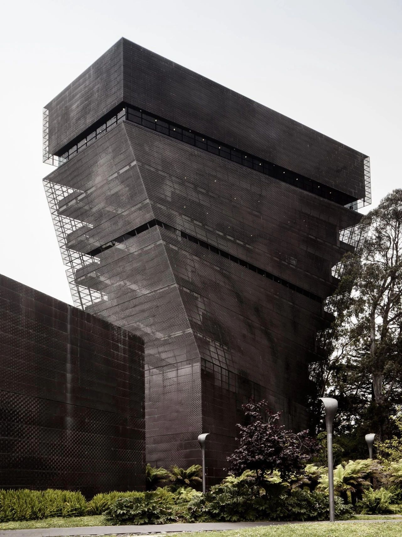 赫尔佐格与德梅隆  建筑是时代的镜子_20240329-55