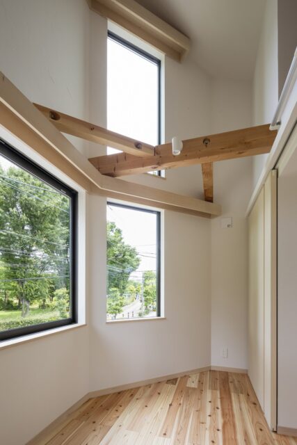 公園の緑を取り込んだ家（公园的绿融入其中的家）丨日本京都丨菅家建築計画工房（菅家幹,村上和子夫妻）-33