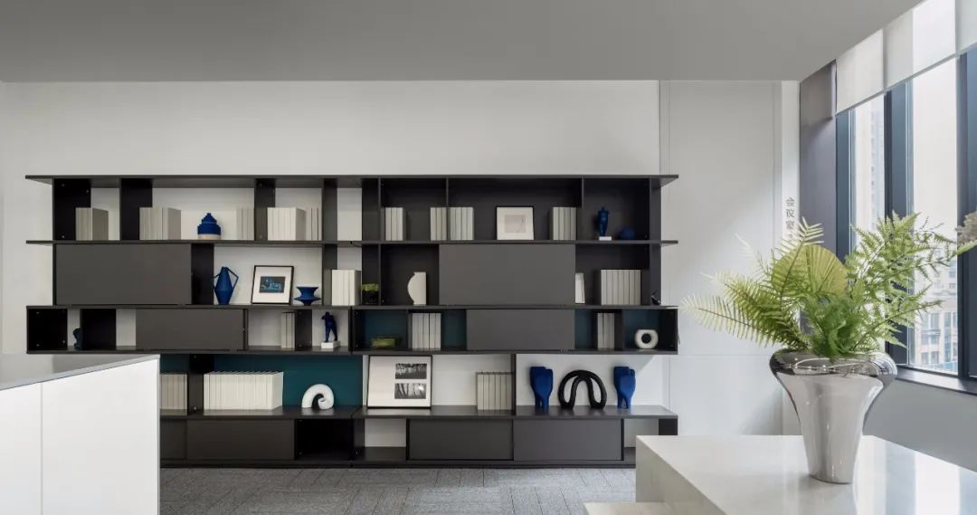 武汉越秀金融汇售楼处丨中国武汉丨JV DESIGN 深圳维捷设计-31