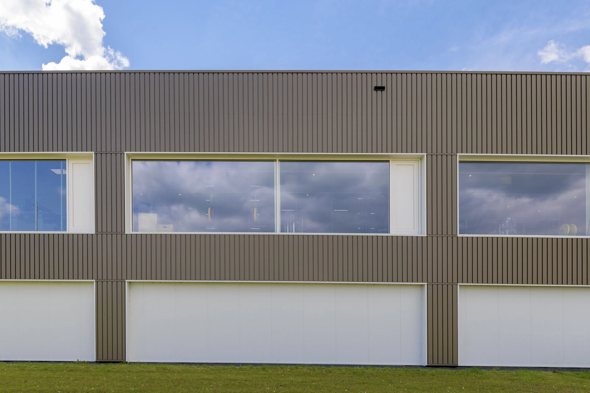 多功能运动馆 Maurik丨荷兰丨Slangen + Koenis Architecten-33