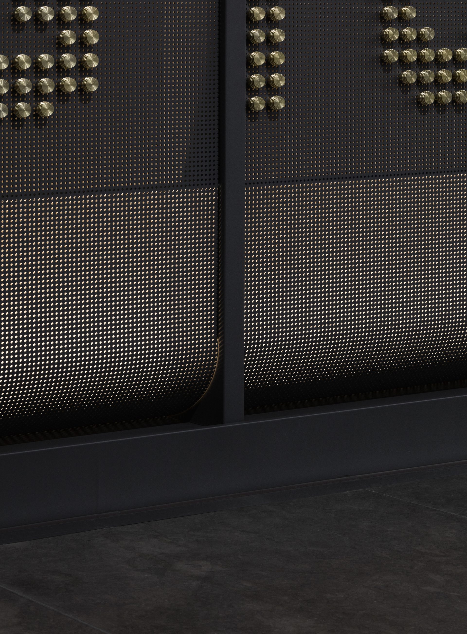 DEXTER STUDIOS WGNB-7