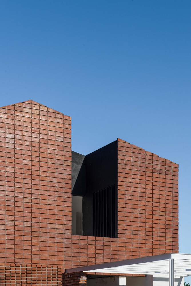 坚固的博伊斯之家丨阿根廷拉普拉塔丨Paralelo Colectivo-32