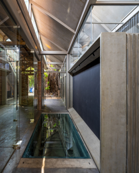 孟买 IF·BE 冰工厂丨Malik Architecture