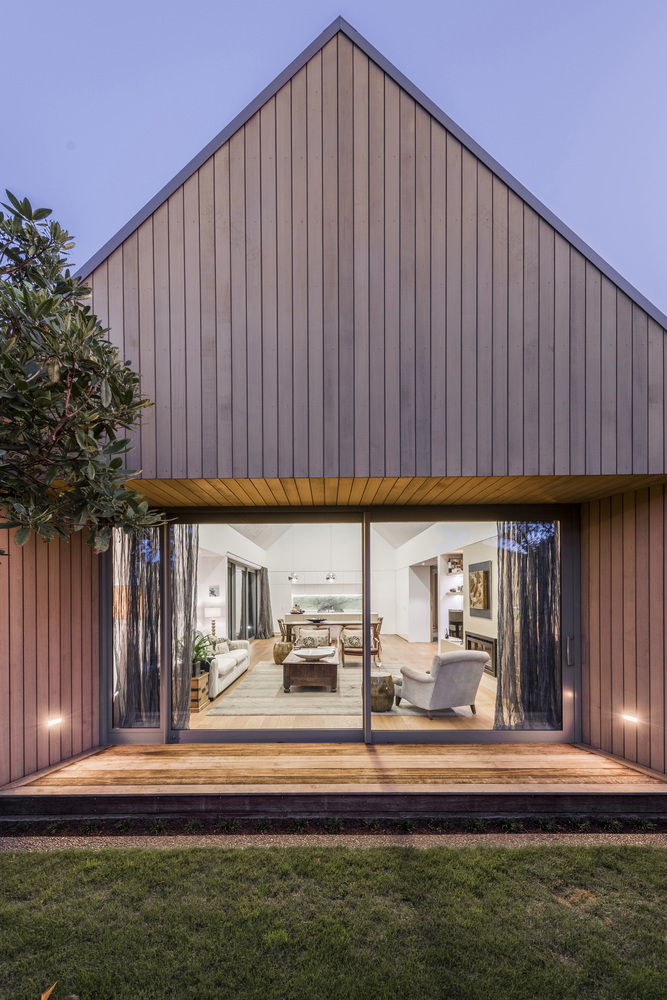 克赖斯特彻奇农舍改造 | 轻质雪松与玻璃画廊的现代演绎-24