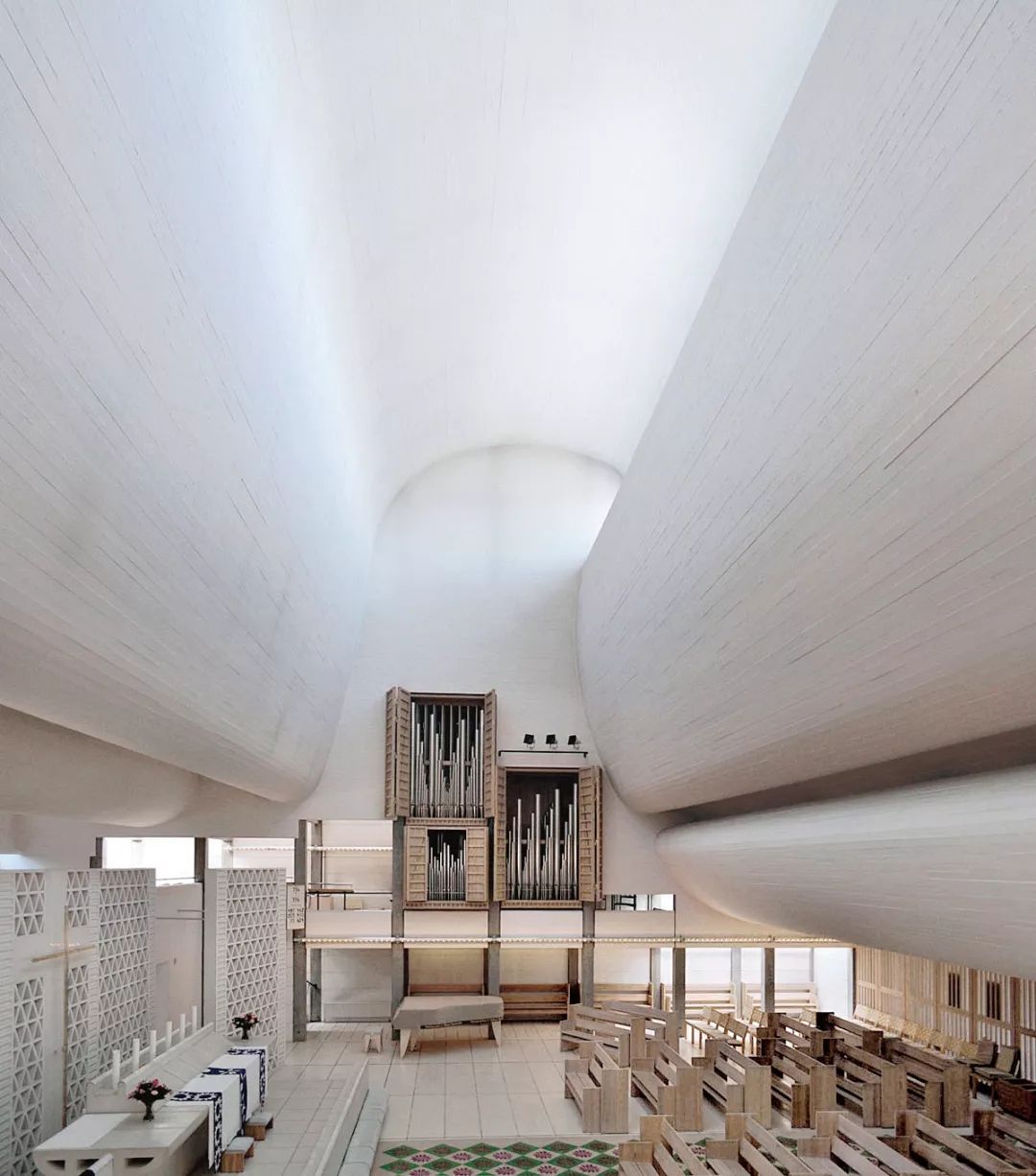 巴格斯韦德教堂 | 伍重的自然与精神空间-63