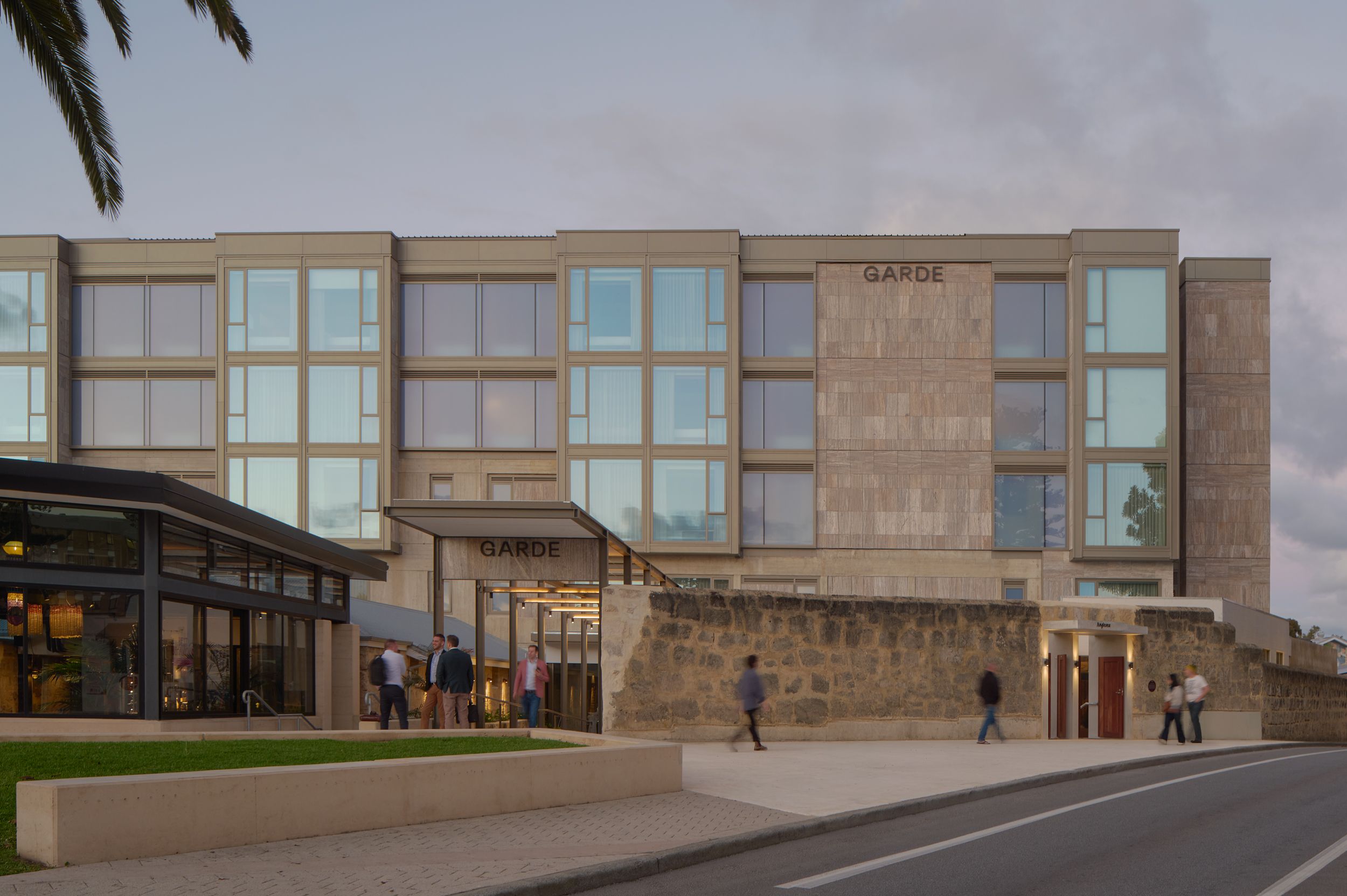 加德酒店 · 大页纸（注：Foolscap常见意为大页纸，但由于不清楚在这个具体语境里是否有特殊含义，如果Foolscap是酒店特定的名称或有特殊指代，此翻译可能不准确） 丨澳大利亚西澳大利亚-4