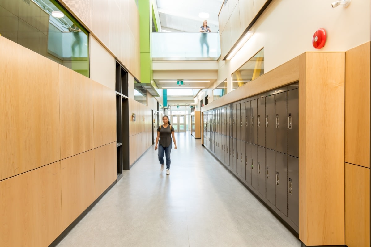 加拿大 Alpha 中学地震升级与现代化扩建-6