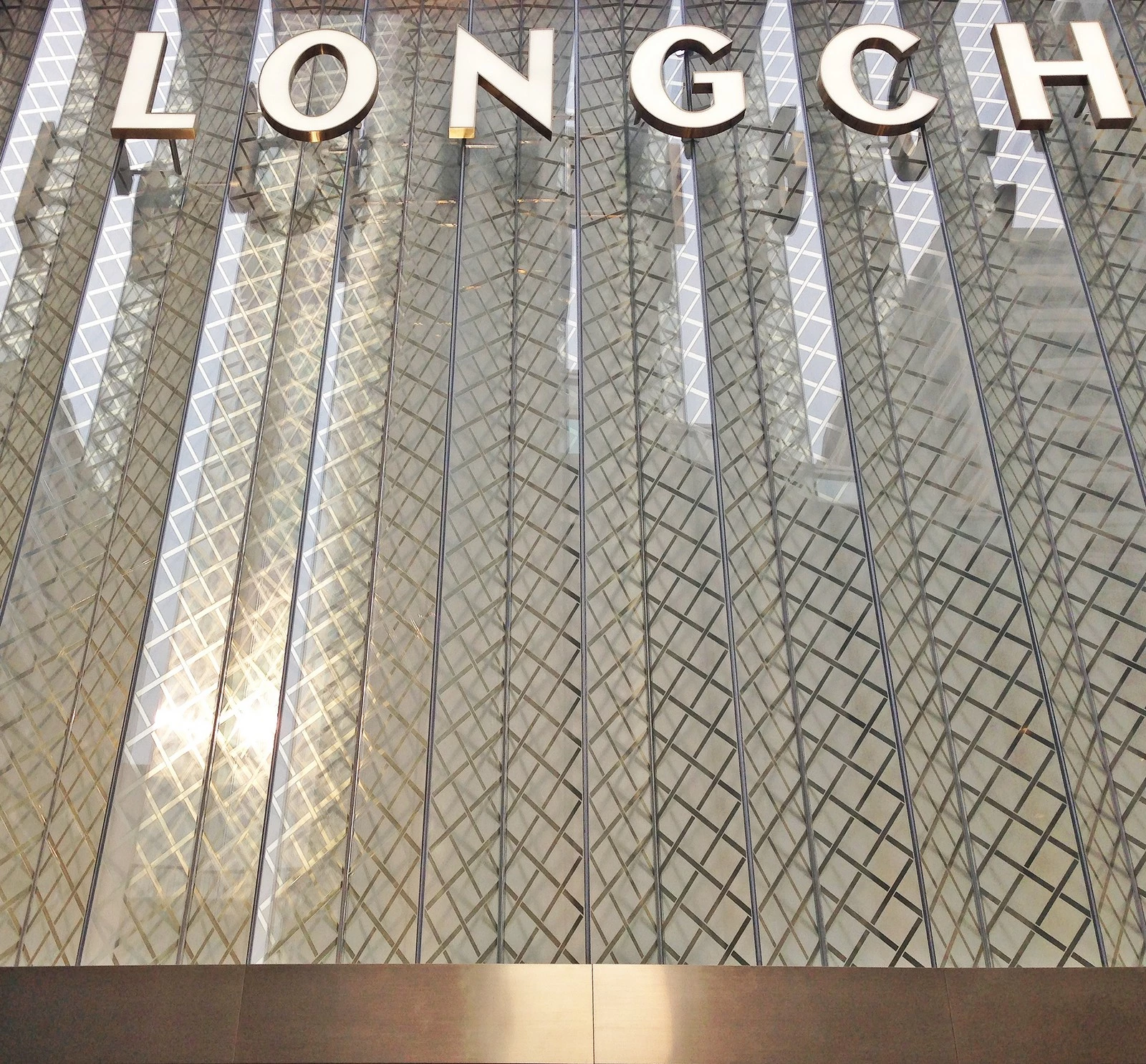 香港广东道珑骧专卖店-6