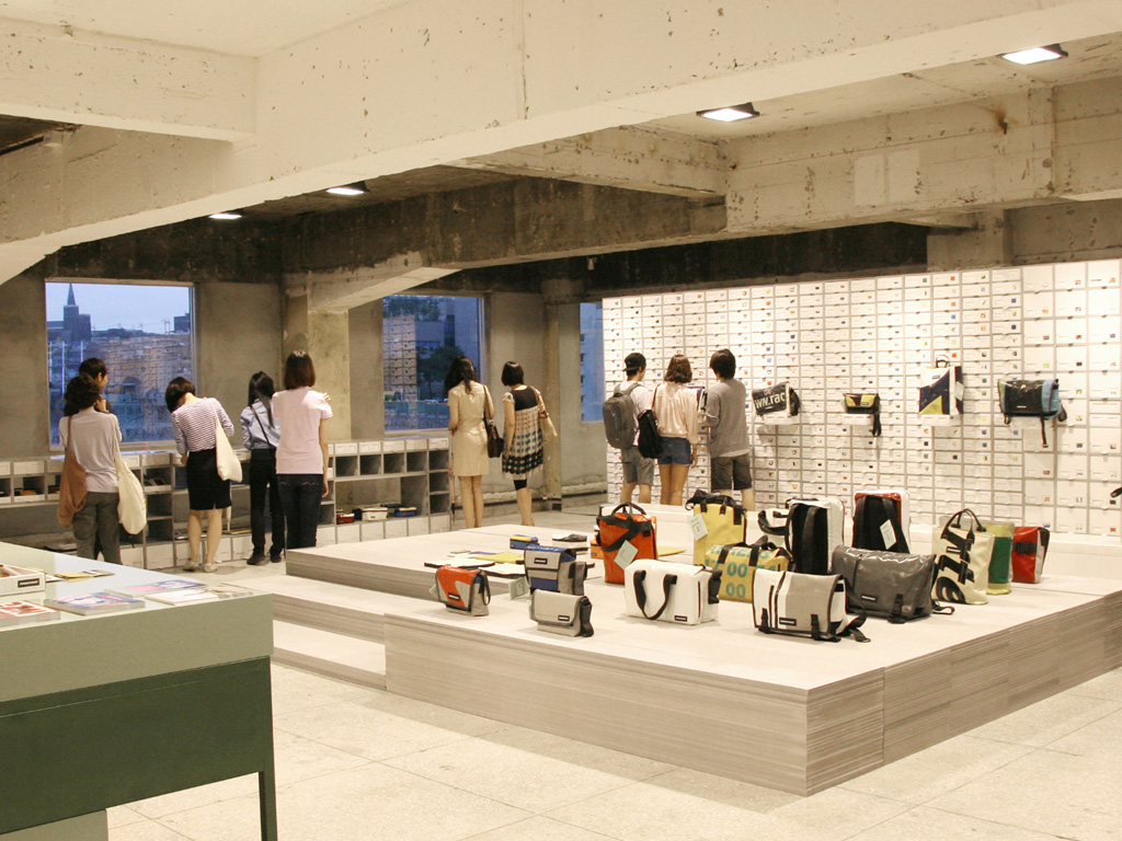 全球 Freitag 商店室内设计鉴赏-12