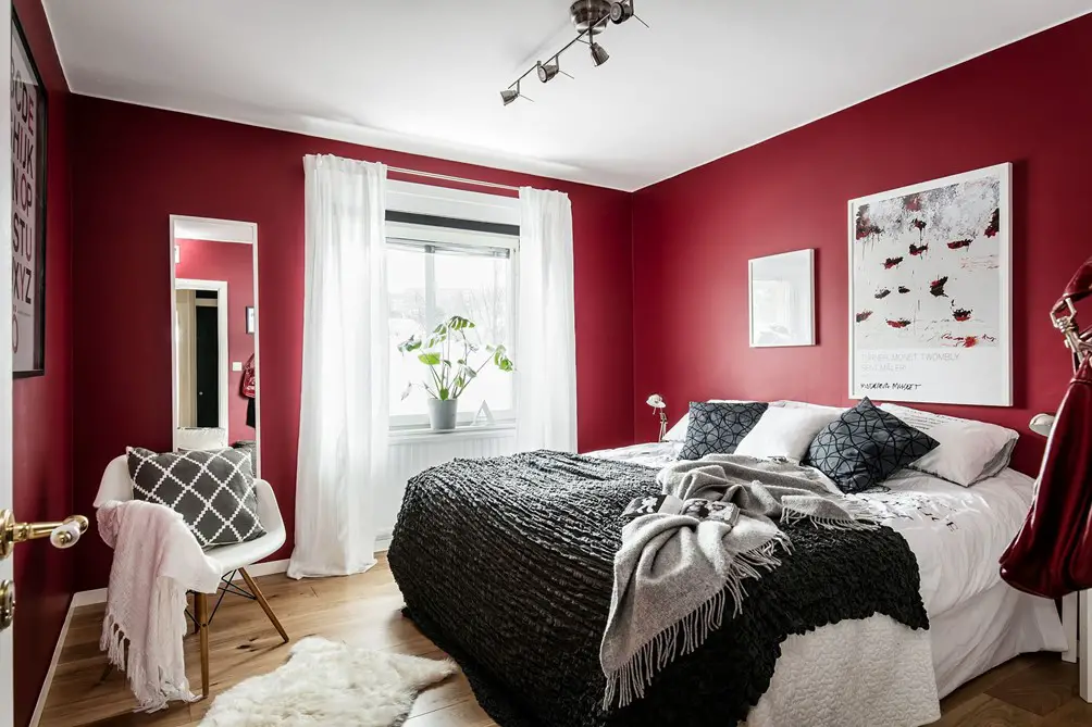 红色卧室的疯狂魅力-11