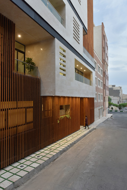 库姆市 Salariyeh 住宅楼-12