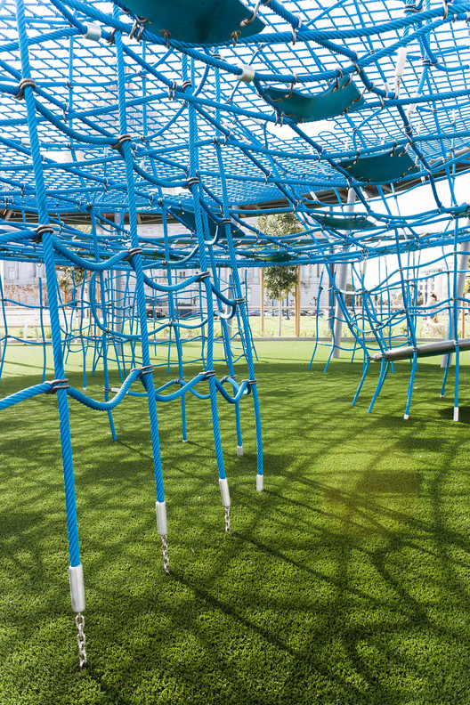 海伦·迪勒市民中心游乐场-21